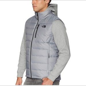 NEW The North Face Men’s Aconcagua Vest